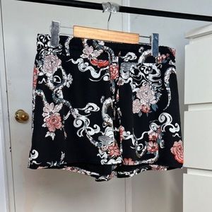 ARITZIA FLORAL SHORTS